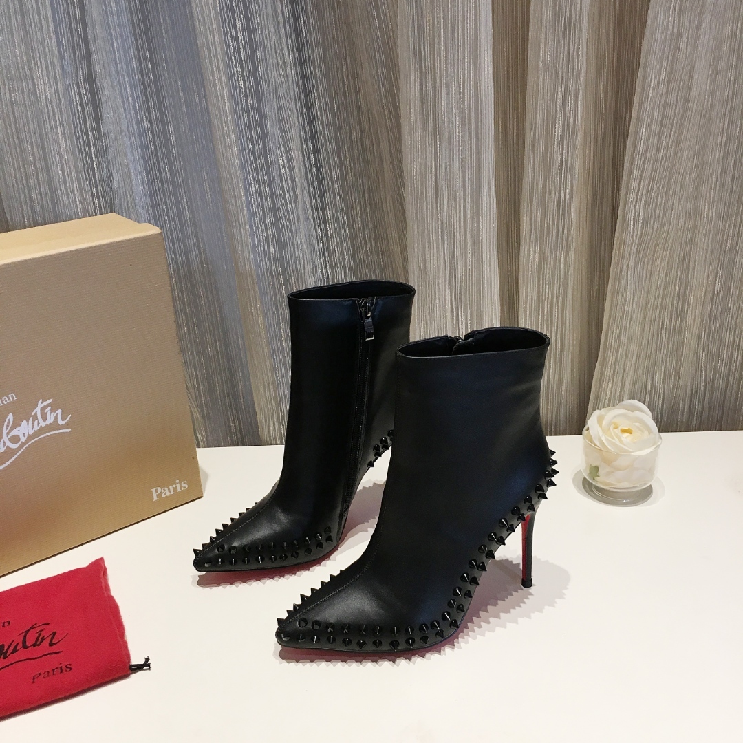 安全安いクリスチャンルブタンChristianLouboutin 靴 実物の写真 スーパーコピー必ず届く N品代引き可能国内発送後払い優良サイト